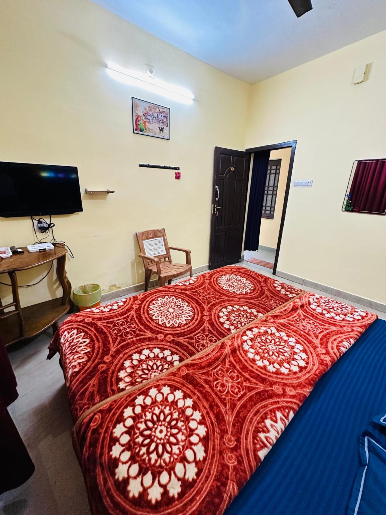 G Mount Budget Stay Munnar Exterior foto
