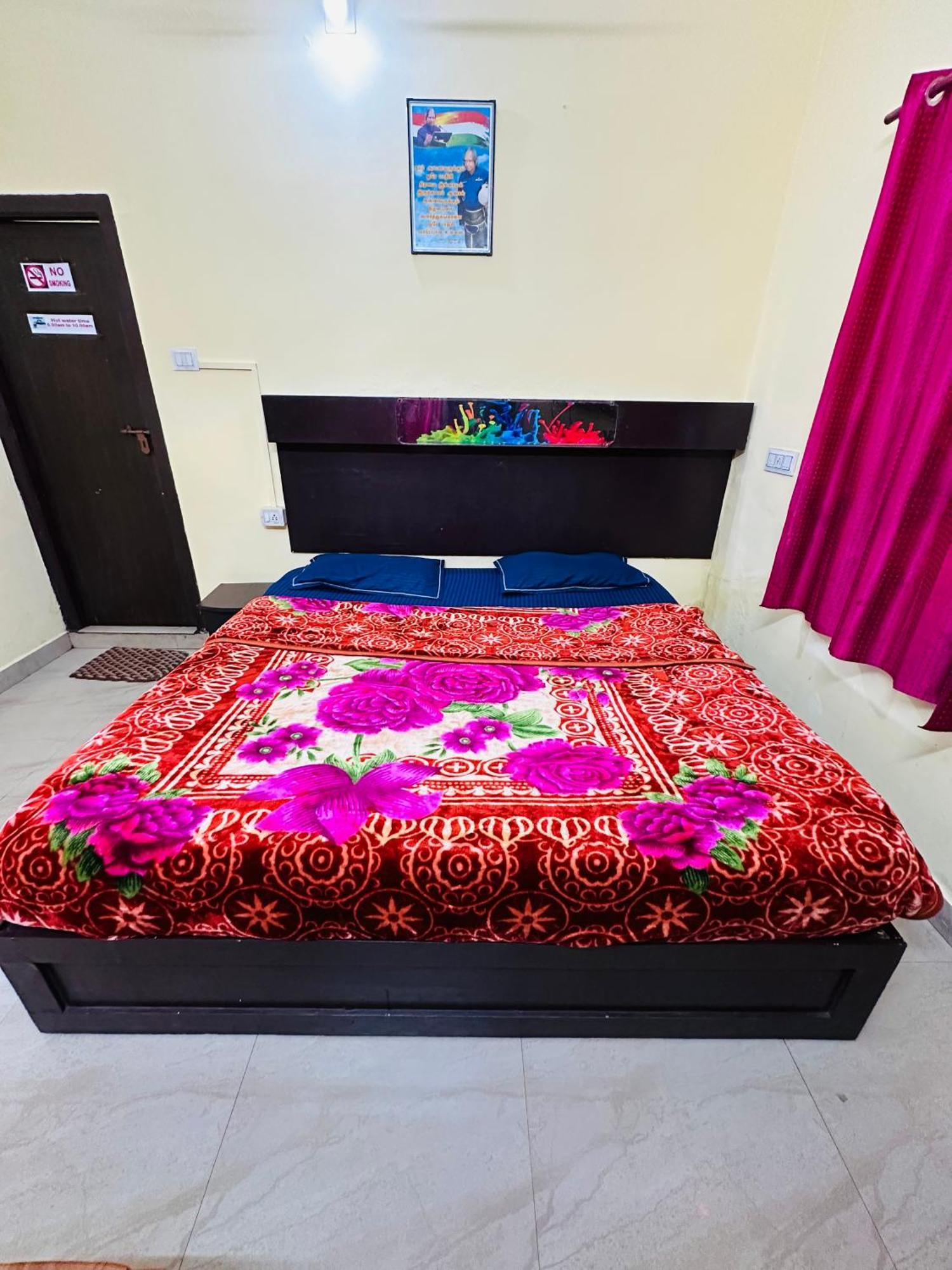 G Mount Budget Stay Munnar Exterior foto